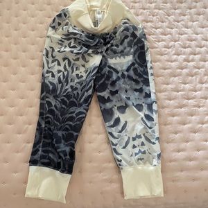 Lululemon lightweight jogger